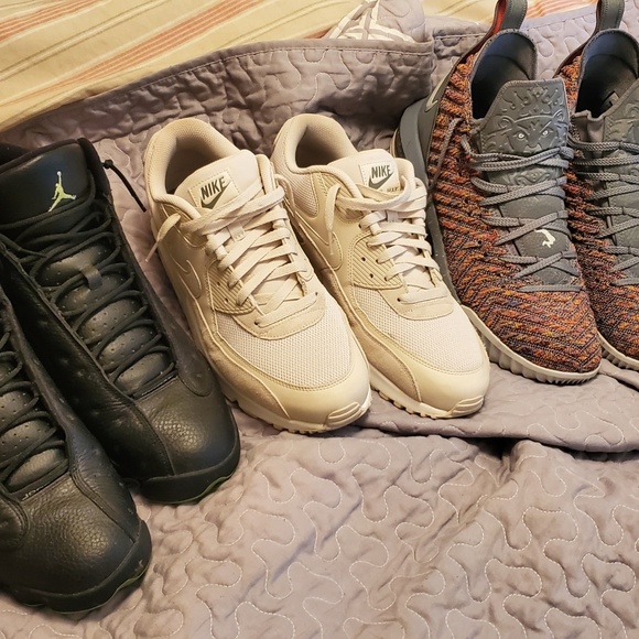 shoes - Picture 2 of 2